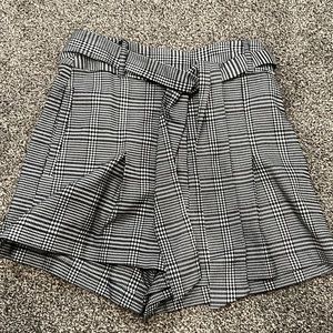 Forever 21 size s shorts